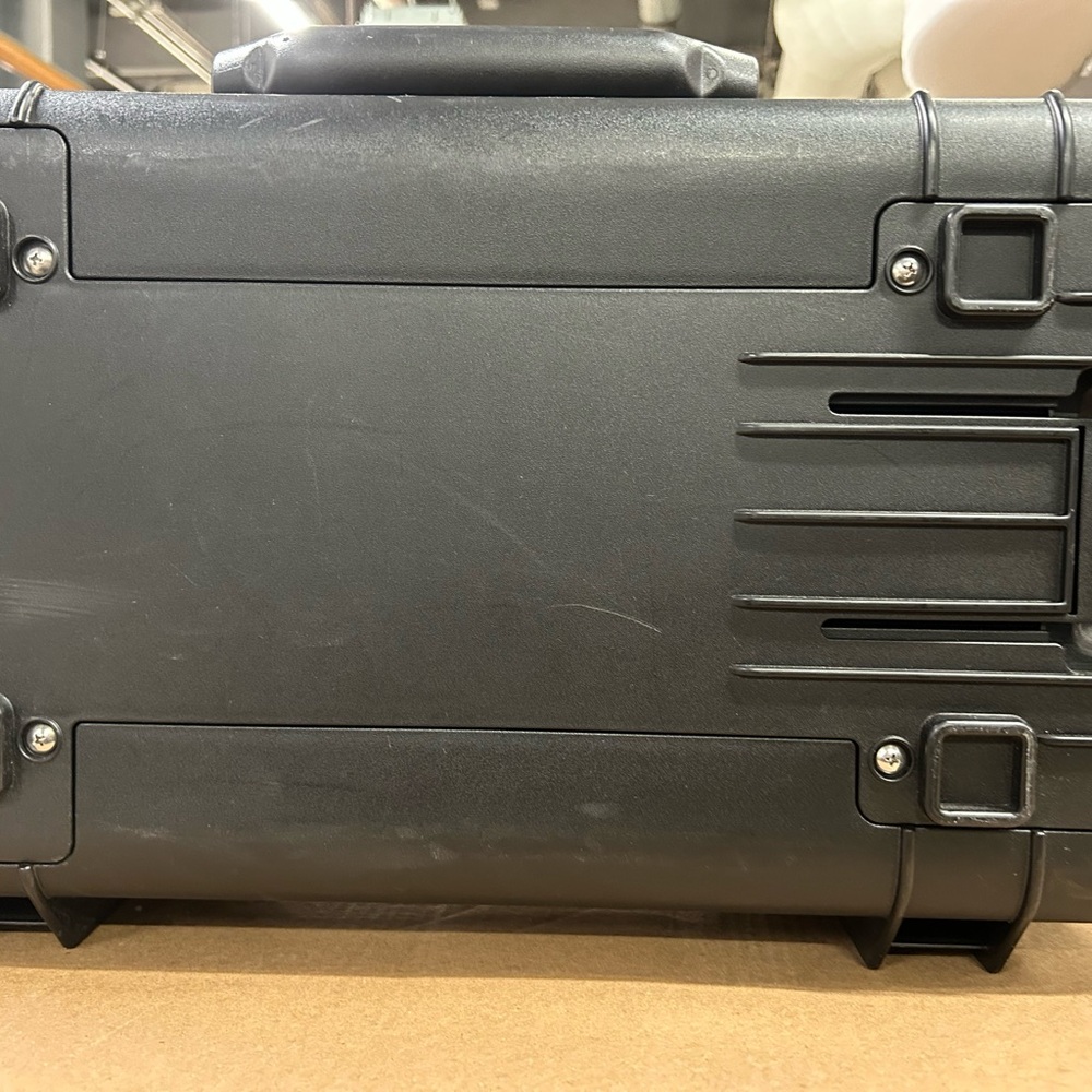 Pelican Air 1535 Rugged Black Camera Case - Picture 3 of 14